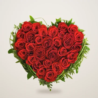 Red Heart Arrangement - flowers delivered in Dubai | 800petals