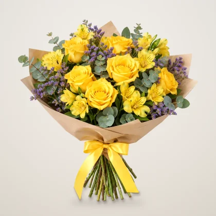 Sunny Smile - yellow roses and alstroemeria bouquet in kraft paper | 800petals